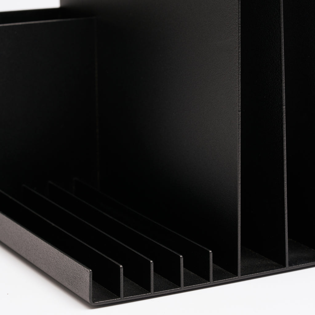 Front dividers and rear dividers of the black Align Desk Caddy from Apto.