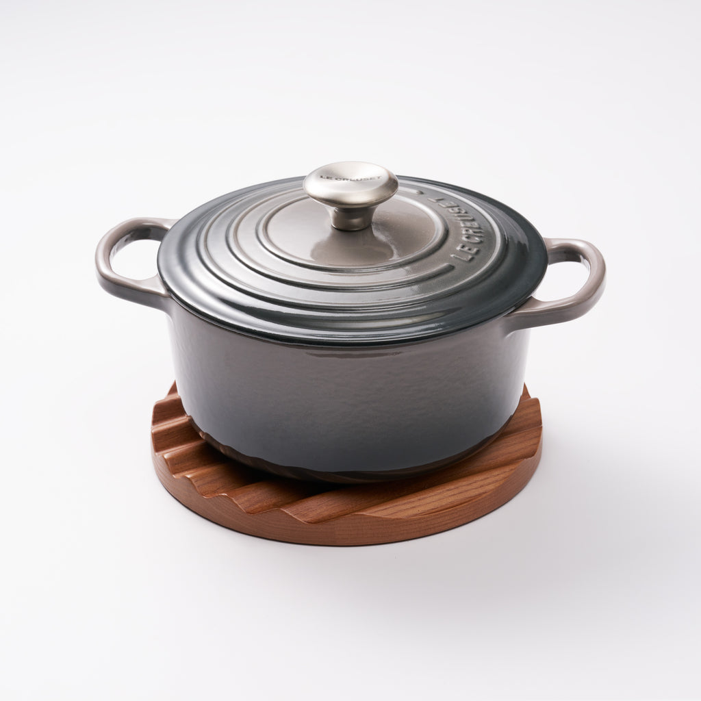 Wave Magnetic Trivet - Wood